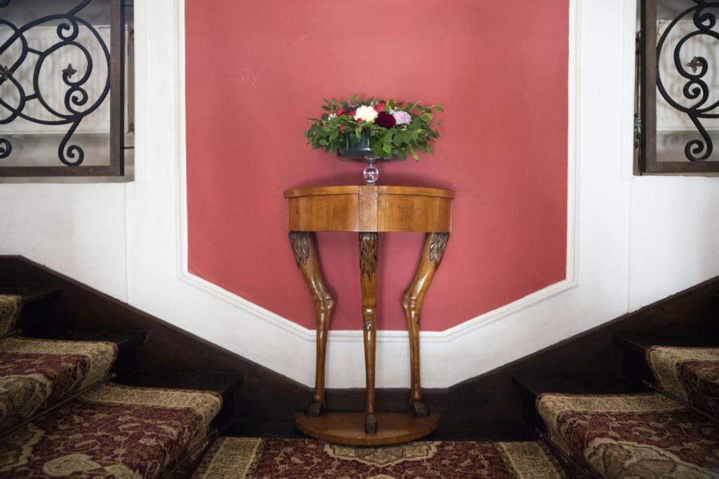 Hotel Butikowy Palac Jablonna Екстериор снимка