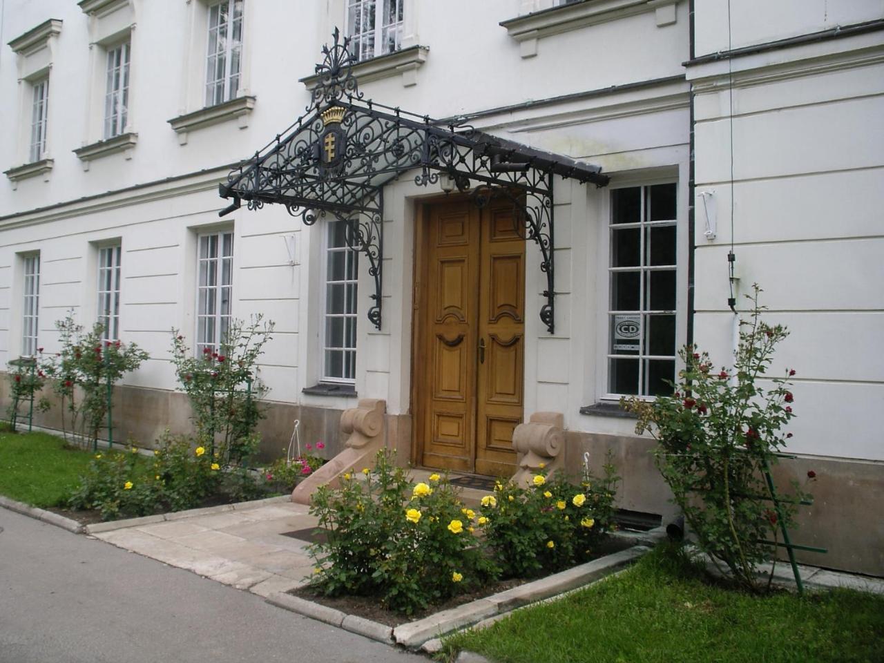 Hotel Butikowy Palac Jablonna Екстериор снимка